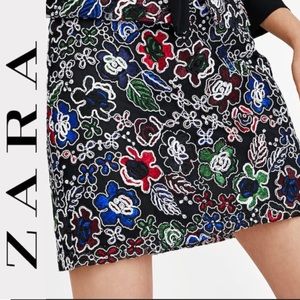 ZARA SKIRT MULTICOLOR LACE EMBROIDERED A-LINE Small NEW